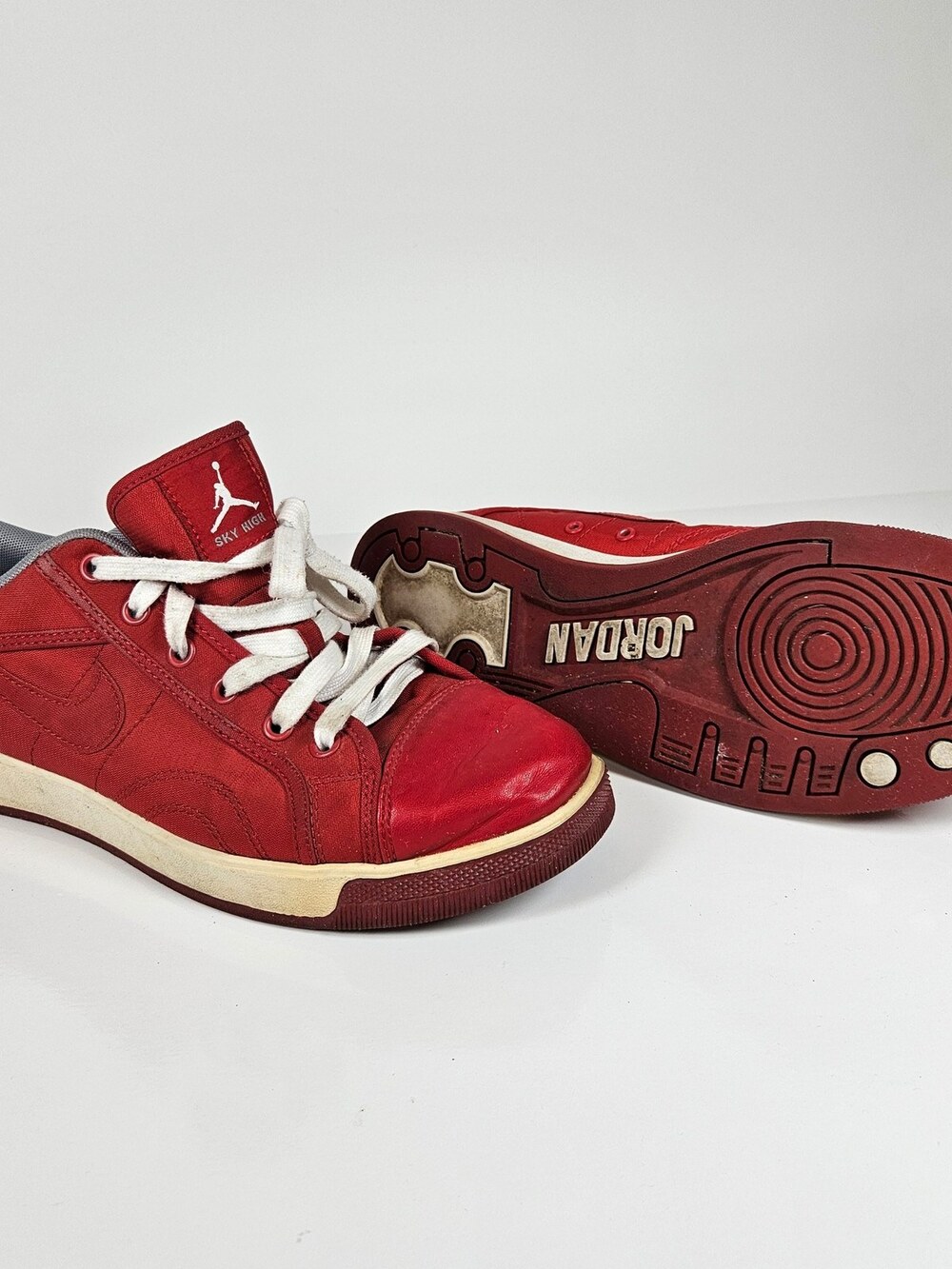 Jordan Sky High Low Sneakers Red Canvas Leather Low-Top Men's Size 9.5